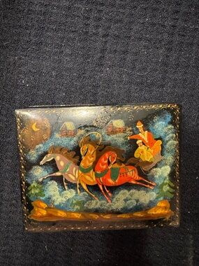 Vintage Russian Authentic Hand-Painted Russian Lacquer Box with Troika Scene